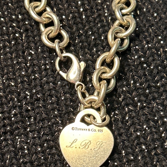 Tiffany & Co silver chain heart charm bracelet - Picture 3 of 4